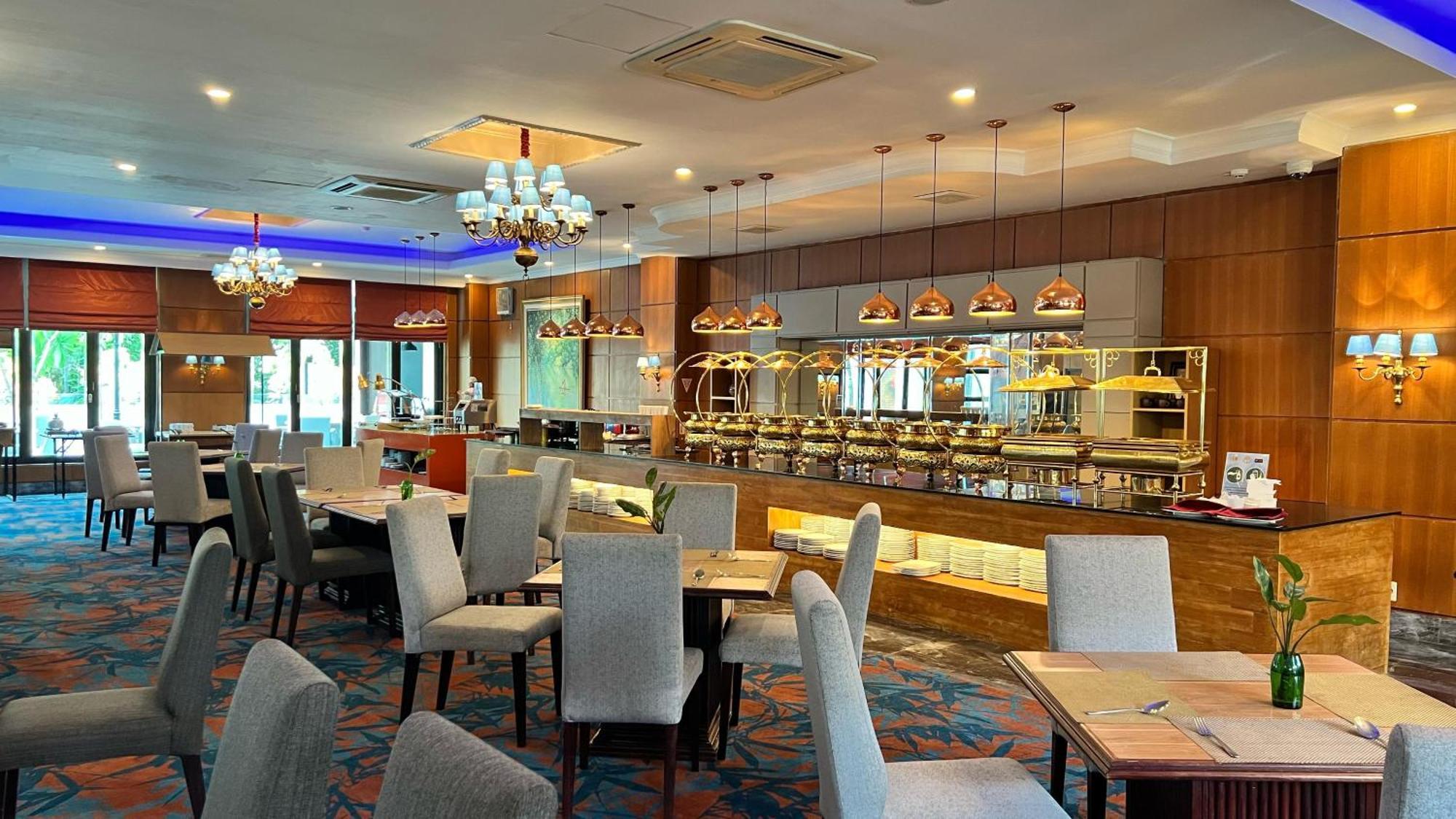 Hotel Bumi Senyiur Samarinda Esterno foto