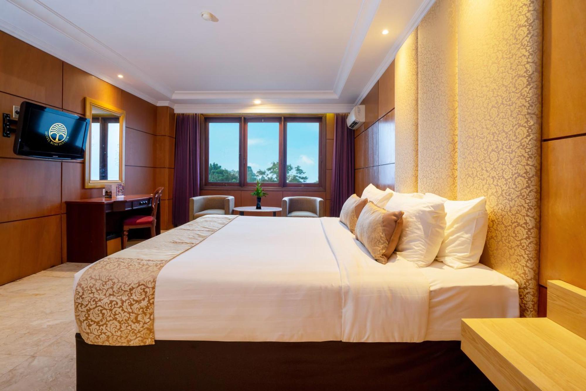 Hotel Bumi Senyiur Samarinda Esterno foto